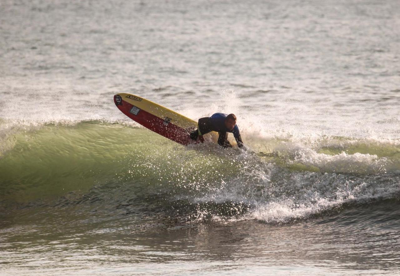 Surfivor Surf Camp Hotel Esmoriz Exterior foto